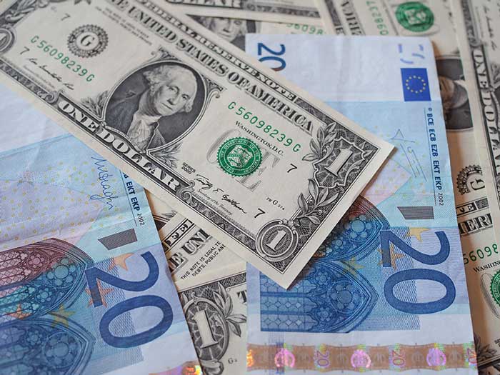 Euro akhirnya ditutup di bawah 1.10