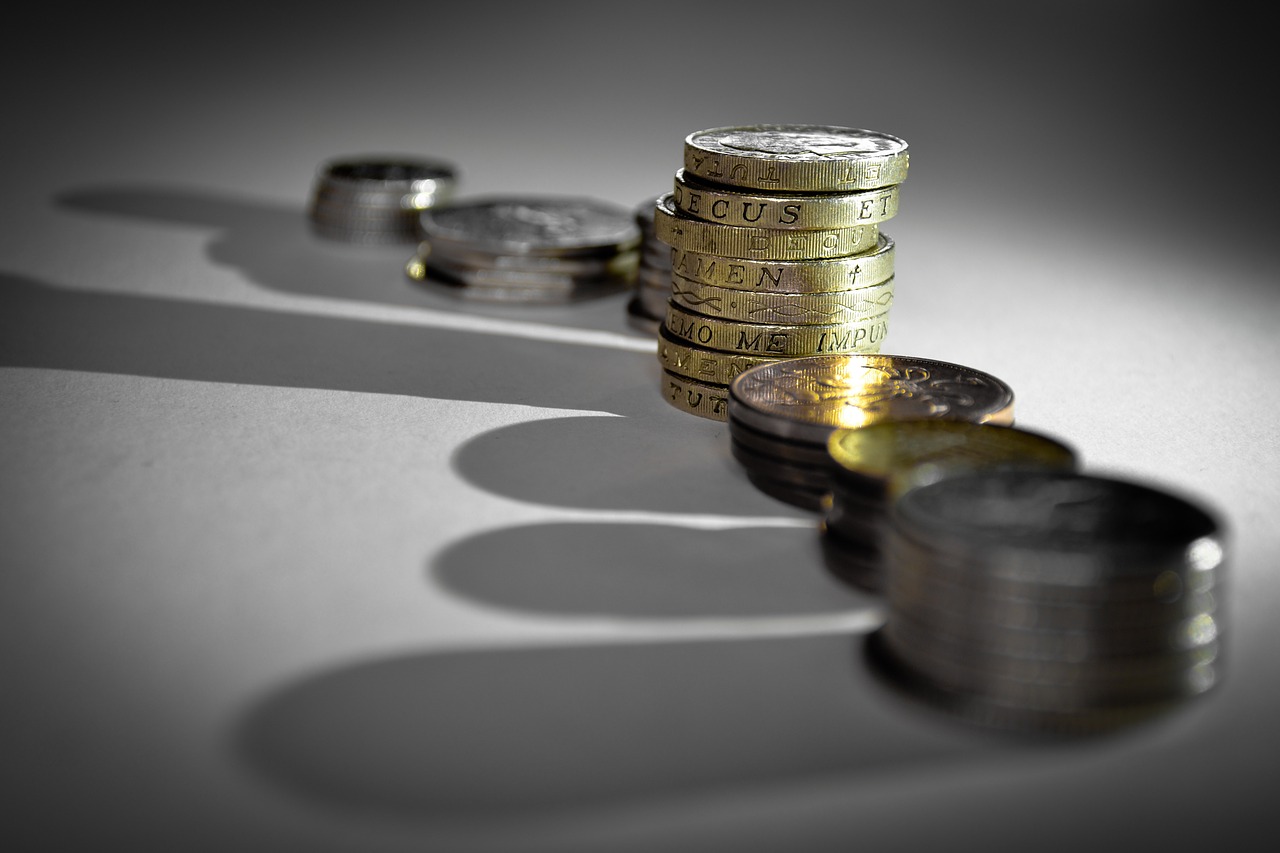 Data Perkhidmatan yang Merosot Menambah Duka Buat UK