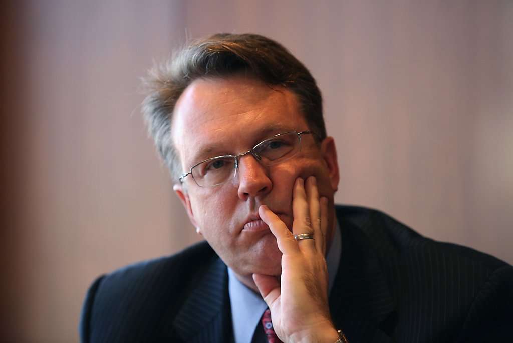 Lelaki Ini Semakin Buntu untuk Menyembuhkan Sakit Yang Dihidapi Ekonomi