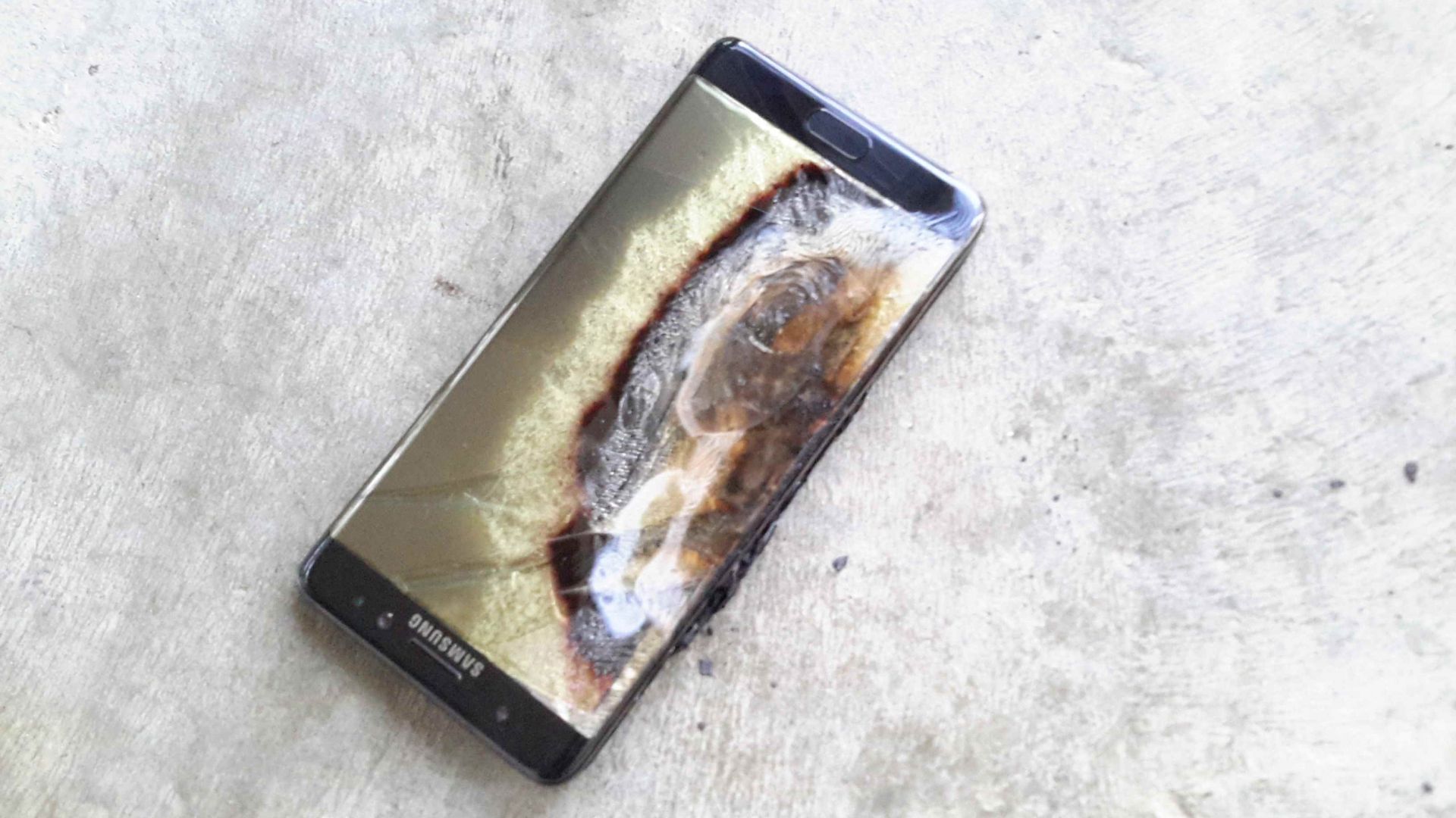 Samsung Garu Kepala Akibat Penangan Note 7 (Jika Anda Memilikinya, Hati-Hati)