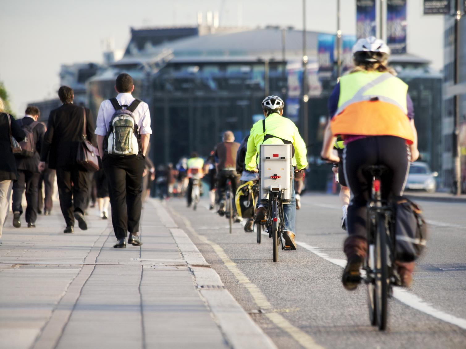 Data Bercampur-Campur dalam Pasaran Buruh U.K.