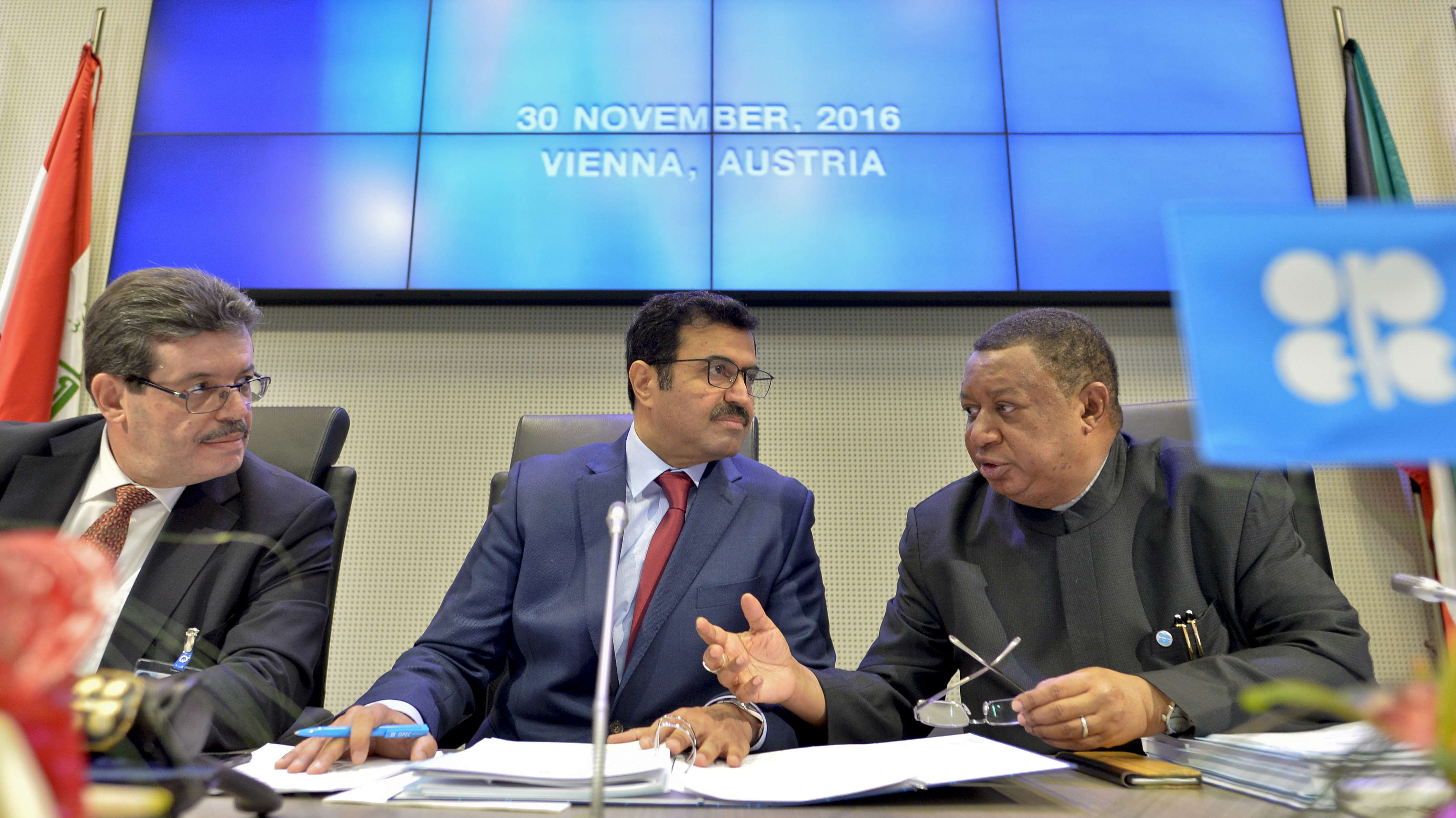 Anda Pasti Terkejut Dengan Tindak Balas Pasaran Minyak Mentah Selepas Keputusan OPEC Semalam!