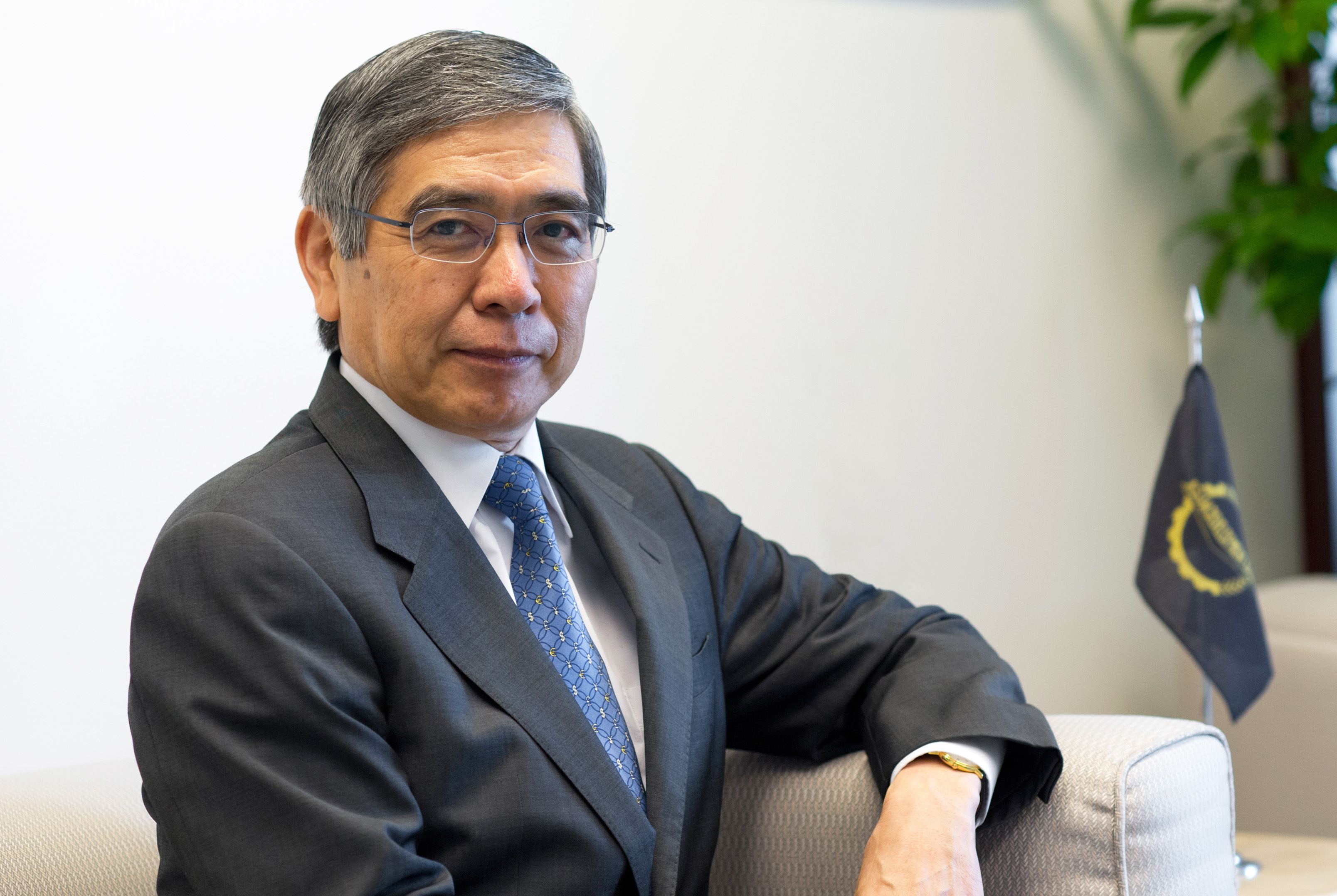 Ini Yang Haruhiko Kuroda Mahukan Buat Ekonomi Jepun!