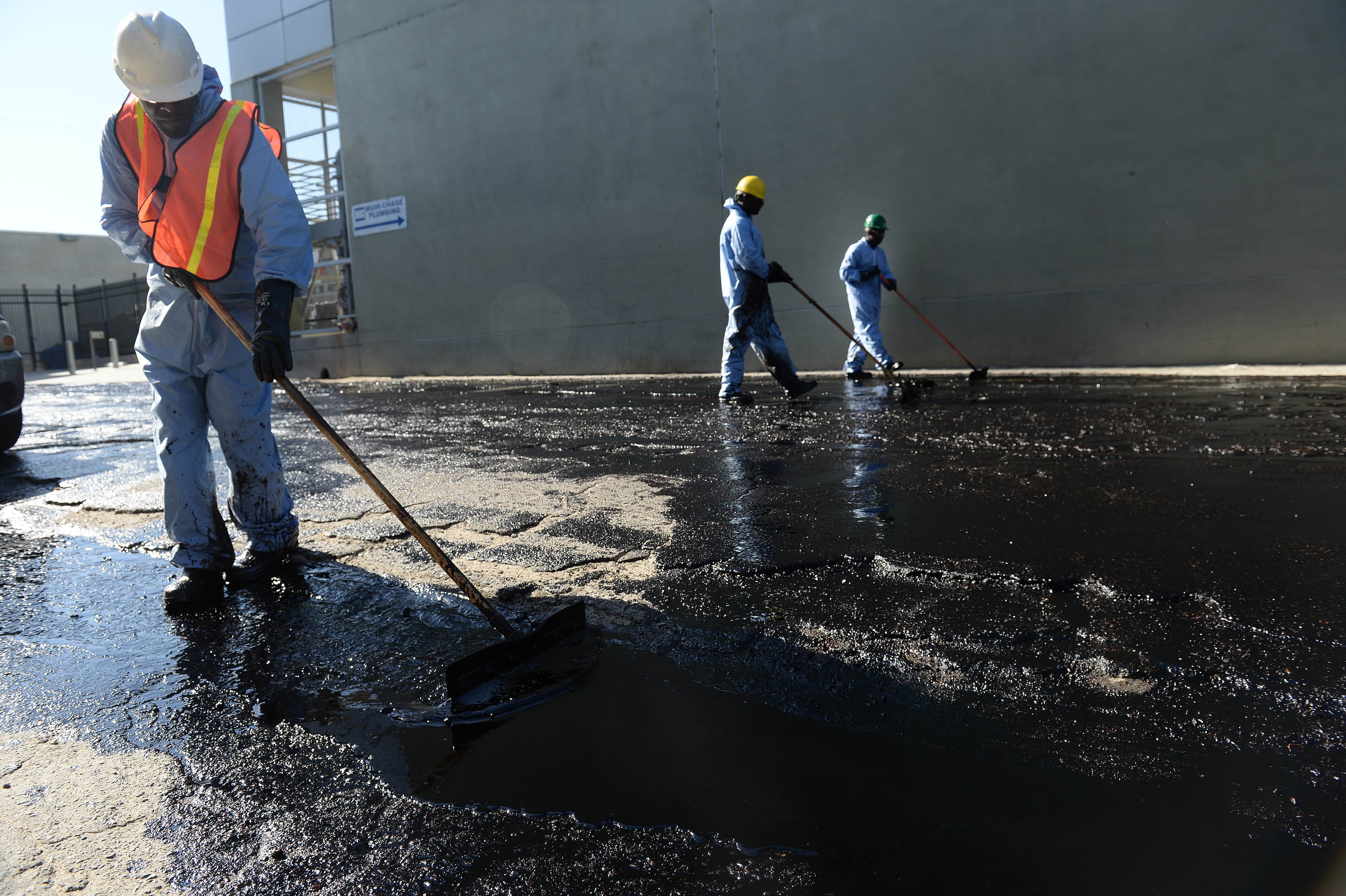 Ini Punca Yang Menyebabkan Kemerosotan Dagangan Komoditi Hitam Hari Ini