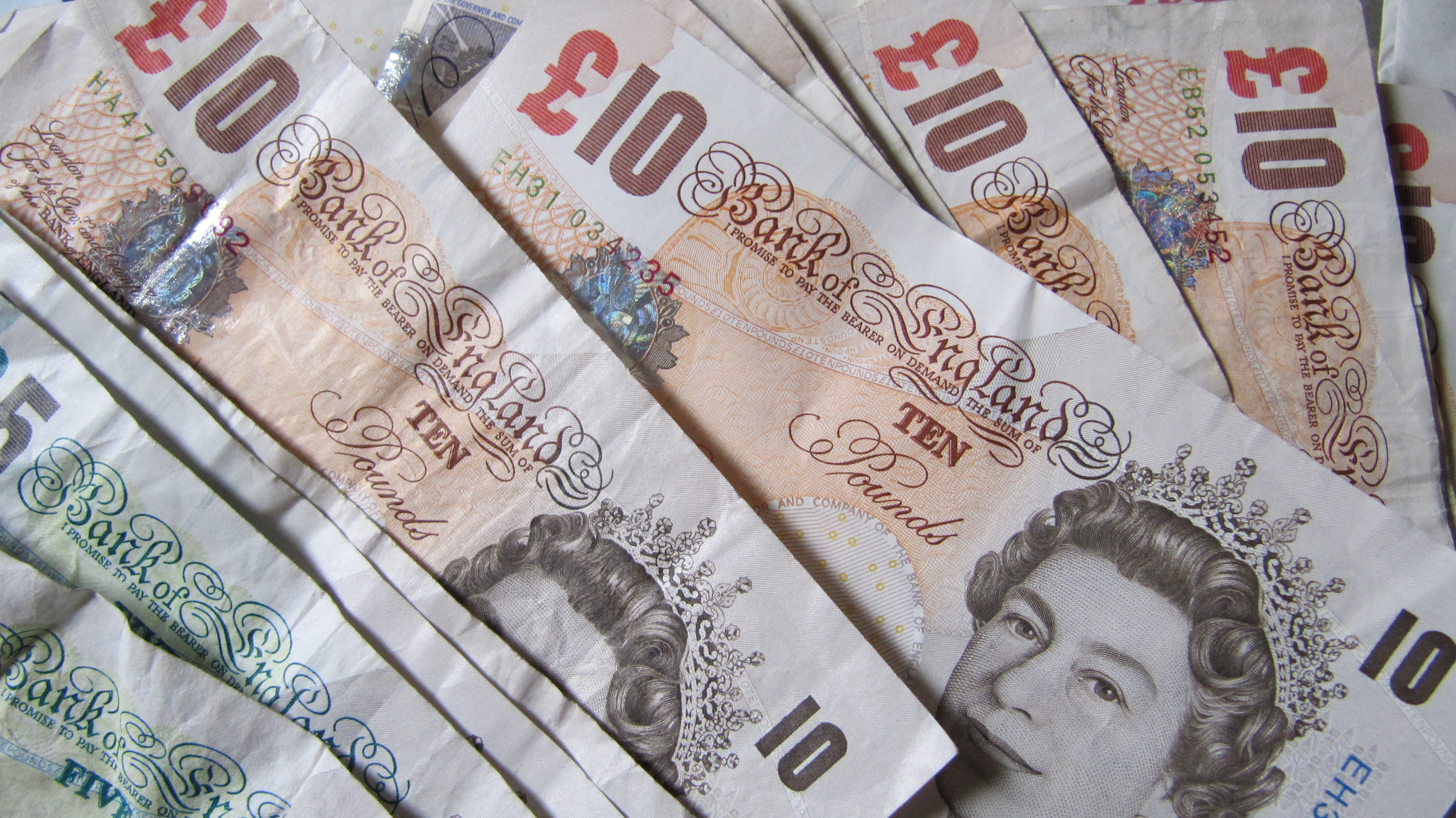 Pound dan US Dollar Menjadi Tumpuan Utama Dalam Sesi Asia