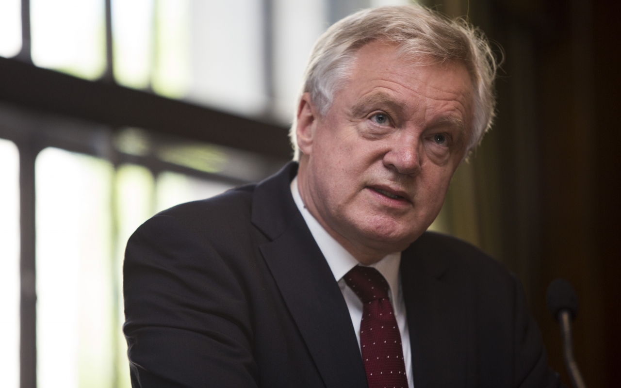 UK Tidak Akan Membayar 100 Billion Euro Untuk Rundingan Keluar Dari EU! : David Davis