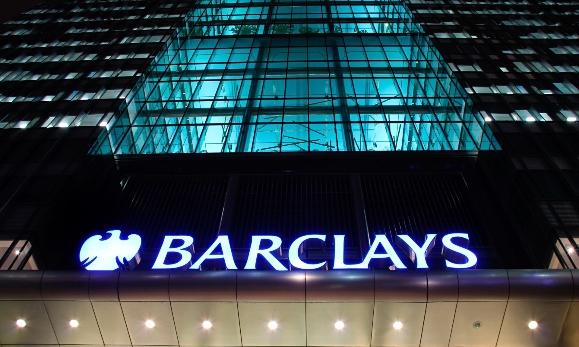 Barclays Rugi 1.4 Billion Pound Dengan Peningkatan Kos Operasi