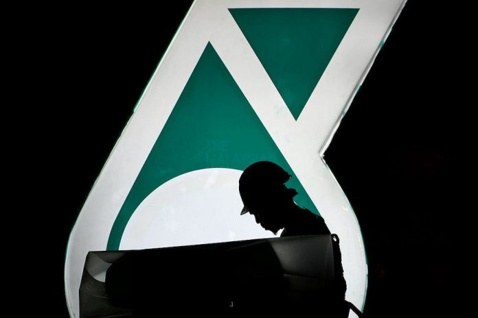 Petronas Bertegas Ia Adalah Pemilik Ekslusif Sumber Minyak Negeri Sarawak