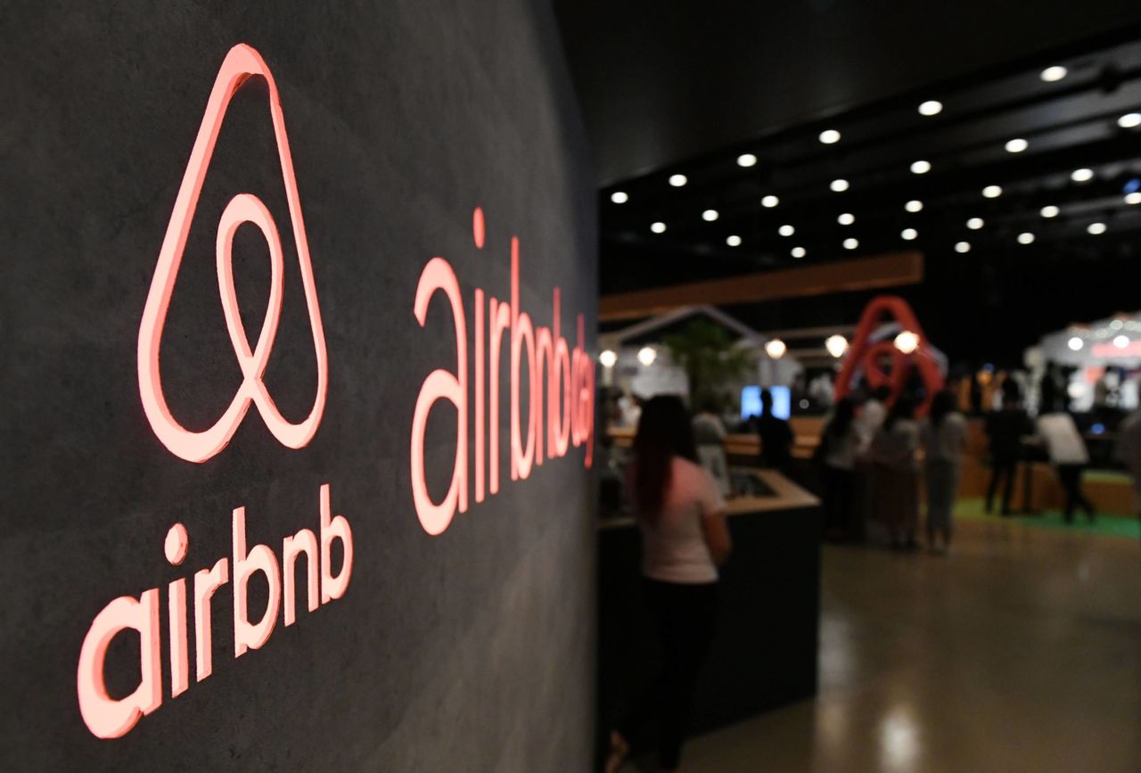 Airbnb Rancang Sertai Wall Street Tahun Hadapan
