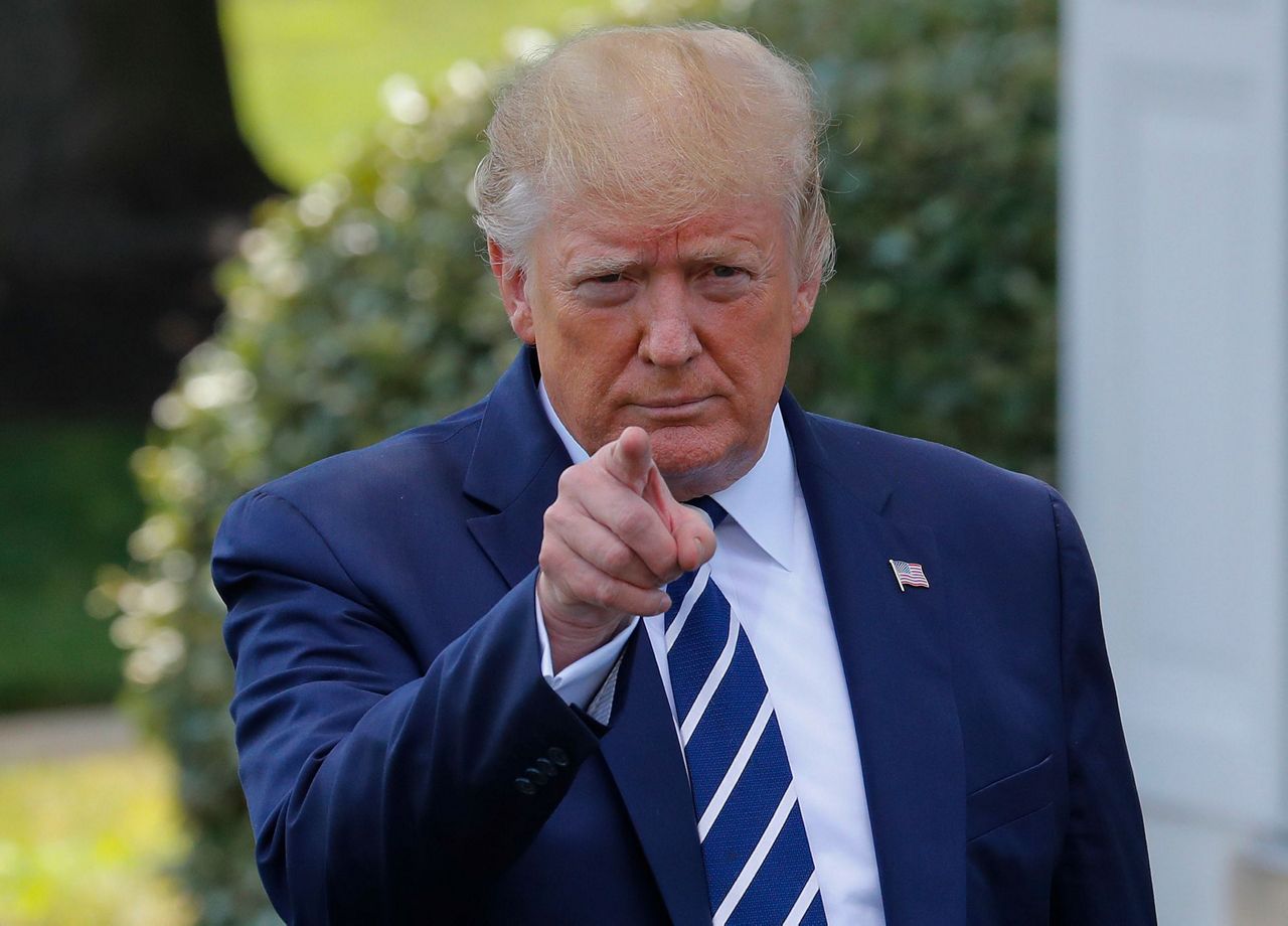 Adakah Donald Trump Akan Mengorbankan Rundingan Dagangnya Dengan China?