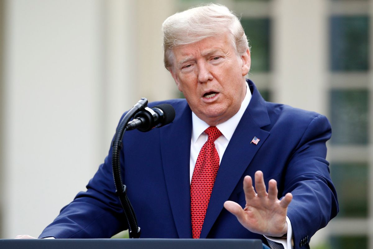 Trump Lanjut Tempoh Sekatan Sosial, Hasrat Bangunkan Semula Ekonomi AS Terkubur