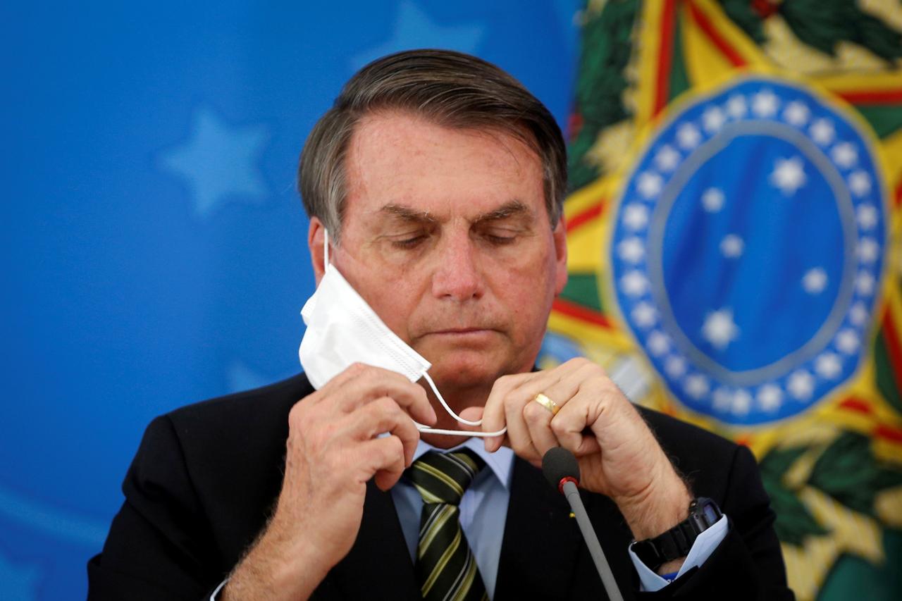 Kesian Presiden Brazil, Sampai Dua Kali Positif Covid-19