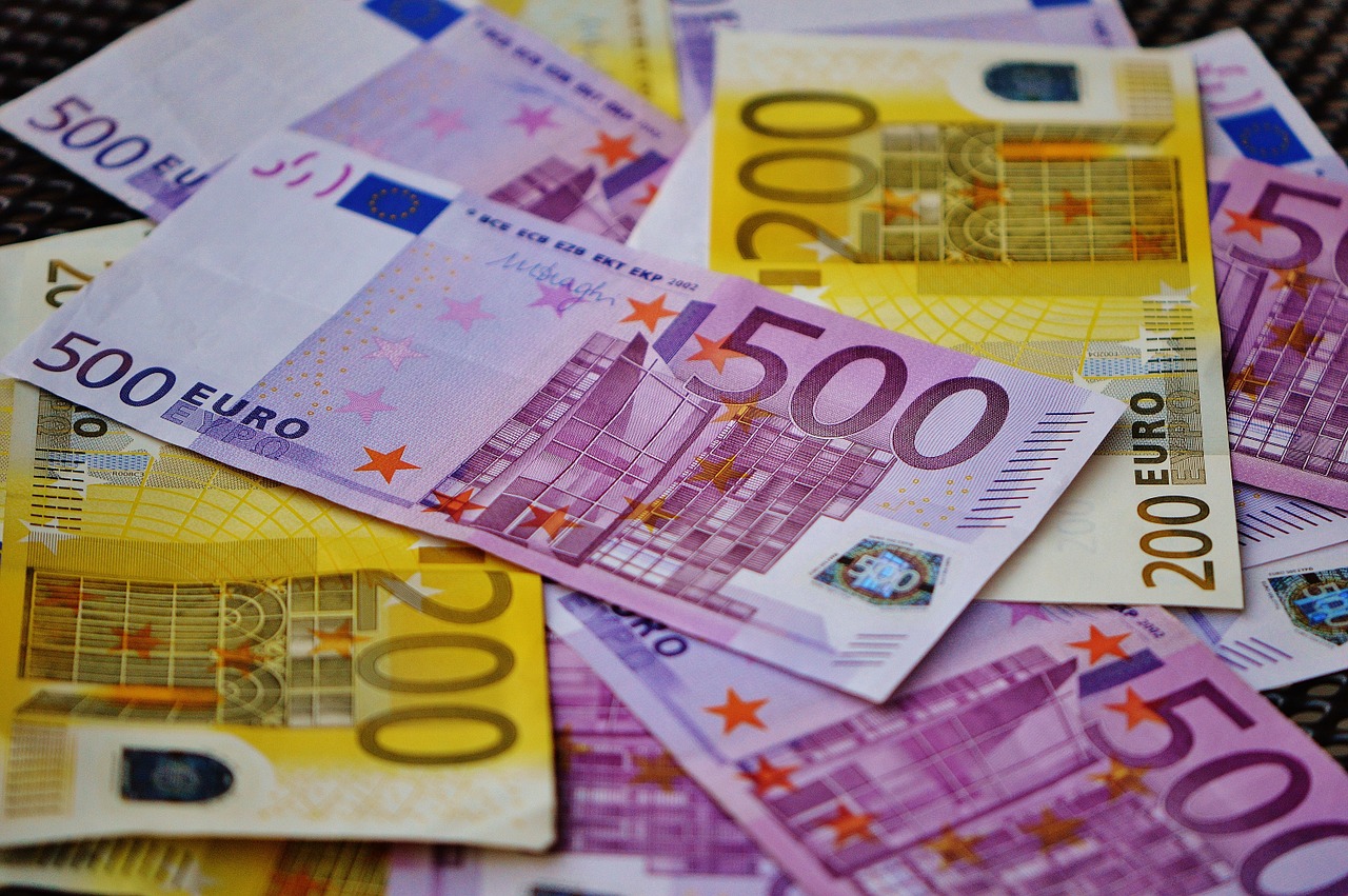 Dagangan Euro Kembali Papar Penyusutan Menjelang Mesyuarat Eurogroup