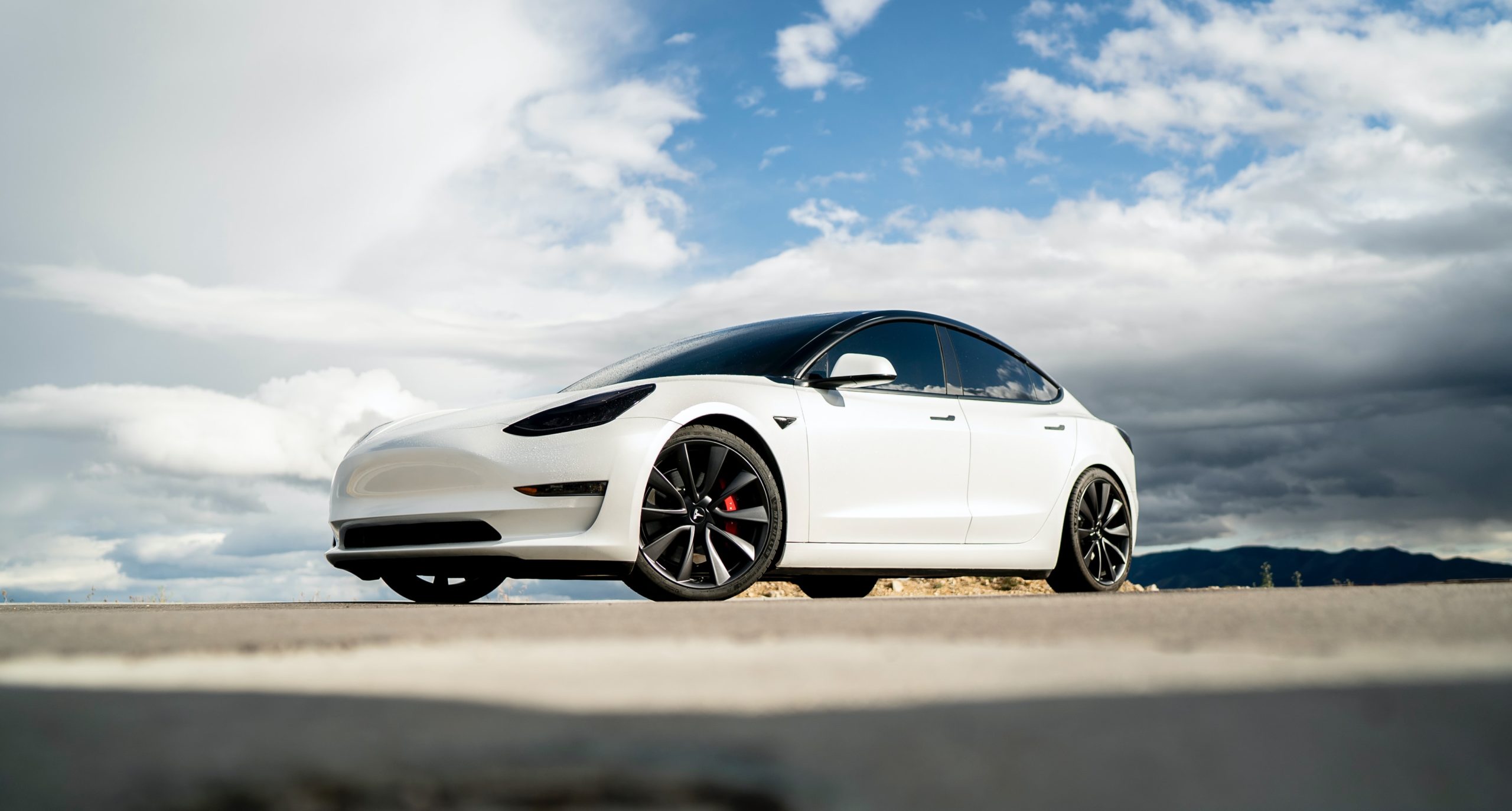 Elon Musk ‘Spoiler’ Tesla Baterry Day?