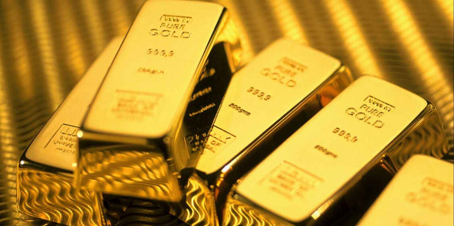 GOLD Melonjak Ke Atas $1,900, Petanda USD Terus Lemah?