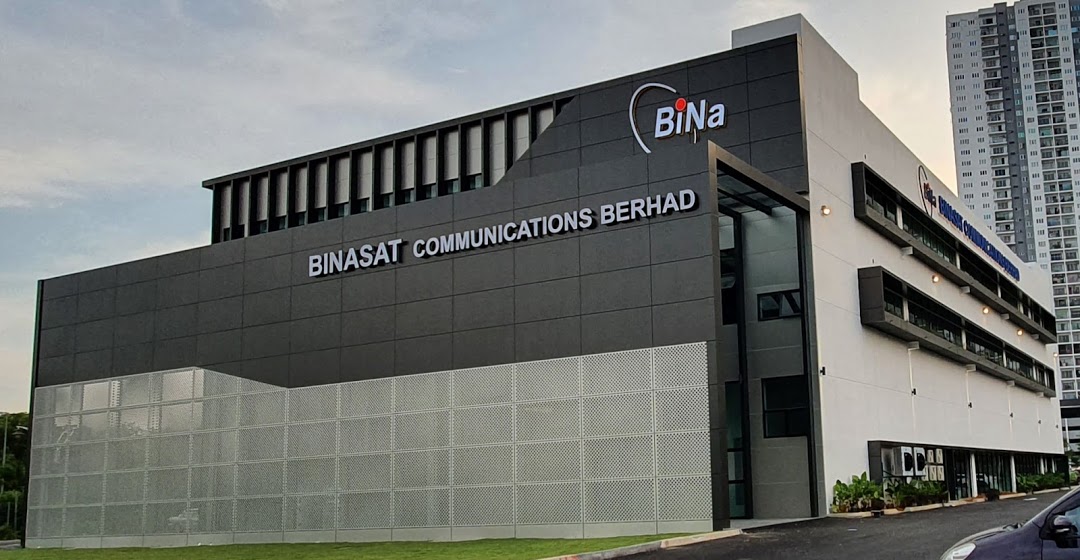 Binasat Beli 51% Ekuiti BCSB