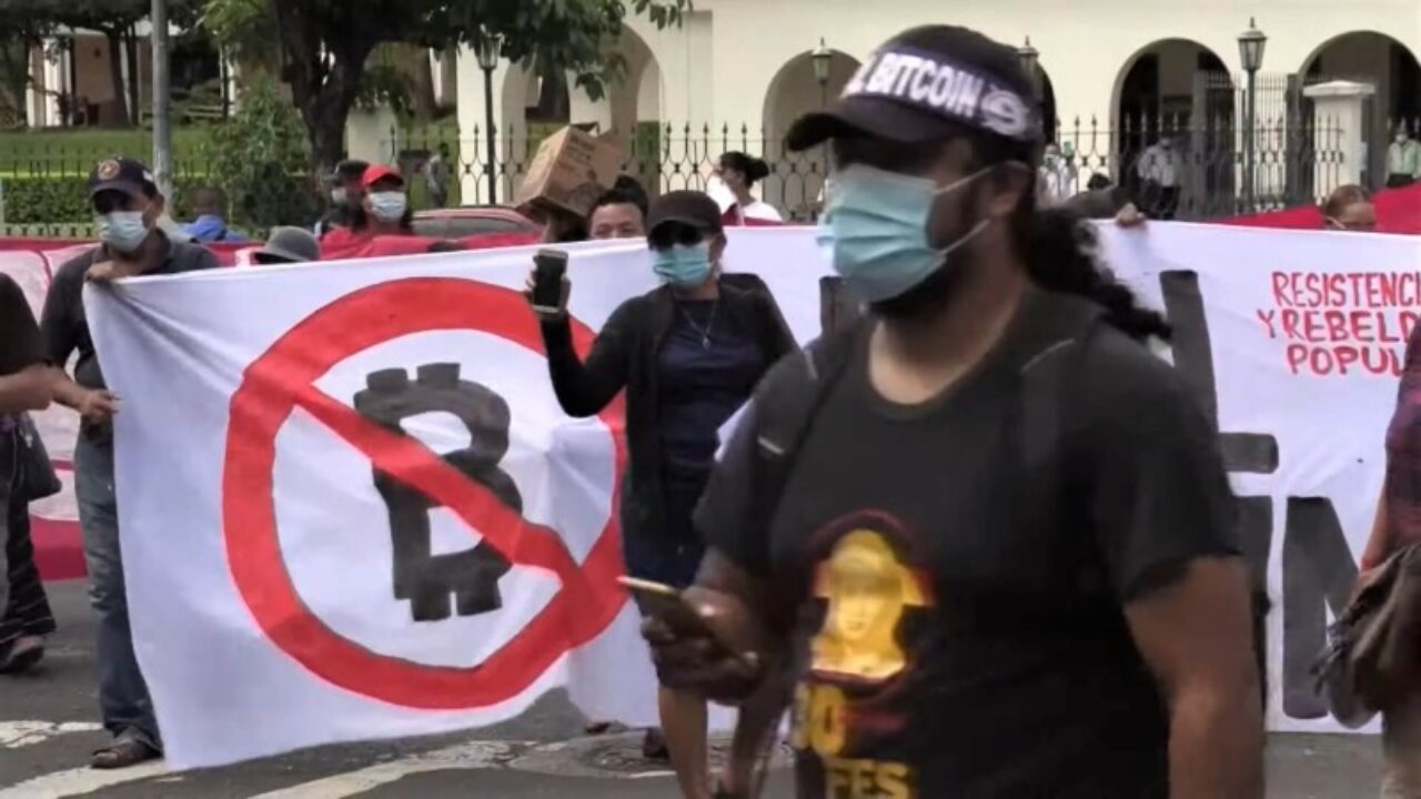 Protes ‘No Bitcoin’ Besar-Besaran Di El Salvador, Rakyat Kecam Keputusan Nayib Bukele!