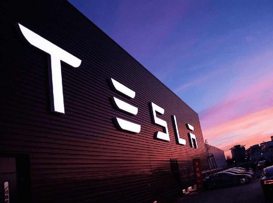 Berita Panas! Pengerusi Tesla Jual Pegangan Saham Dengan Nilai $22 Juta