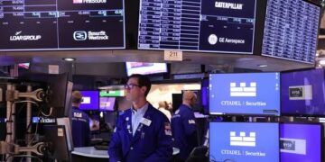 Indeks Menurun, Pelabur Saham Berhati-Hati Menjelang Minit FOMC!