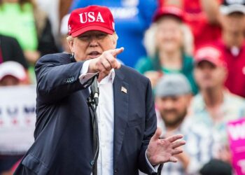 Trump Ugut Kenakan Cukai 100% Kepada Negara Yang ‘Buang’ Dolar!