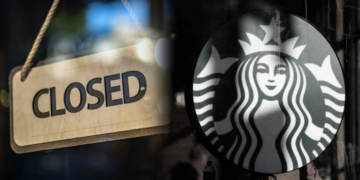 Hampir 50 Cawangan Starbucks ‘Bungkus’ Kedai