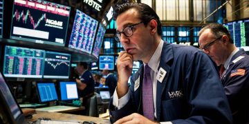 Wall Street Melangkah Perlahan Pada Pembukaan Disember