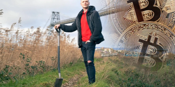 Akibat Terbuang Hard Disk Mengandungi Kunci Bitcoin, Lelaki Ini Sanggup Beli Tapak Sampah Demi Gali $800 Juta!