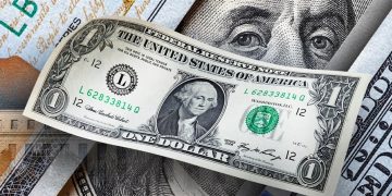 Dolar AS Berpotensi Junam Lebih Jauh, Ekonomi Tidak Menyokong?