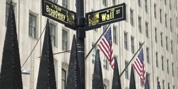 Wall Street Seimbang – Pelabur Waspada Nantikan Laporan Pendapatan ‘Megacap’