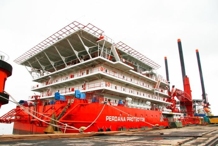 Azsat Global Saman Intra Oil Services RM6.7 Juta Selepas Penamatan Kontrak Satelit