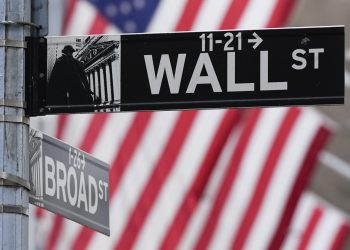 Wall Street Goyah Di Pembukaan Awal Minggu