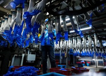 Tarif AS Lebih Rendah Pacu Sektor Sarung Tangan Tempatan