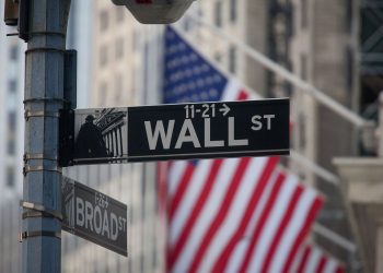 Wall Street Merosot, Konflik Iran-AS Memasuki Minggu Ke-5