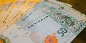 Ringgit Sedikit Menyusut RM3.97 Berbanding Dolar AS