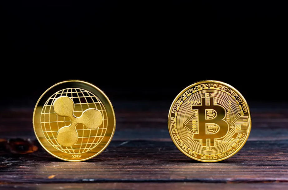 Ramalan BTC & XRP: Data Ekonomi AS Jadi Tumpuan