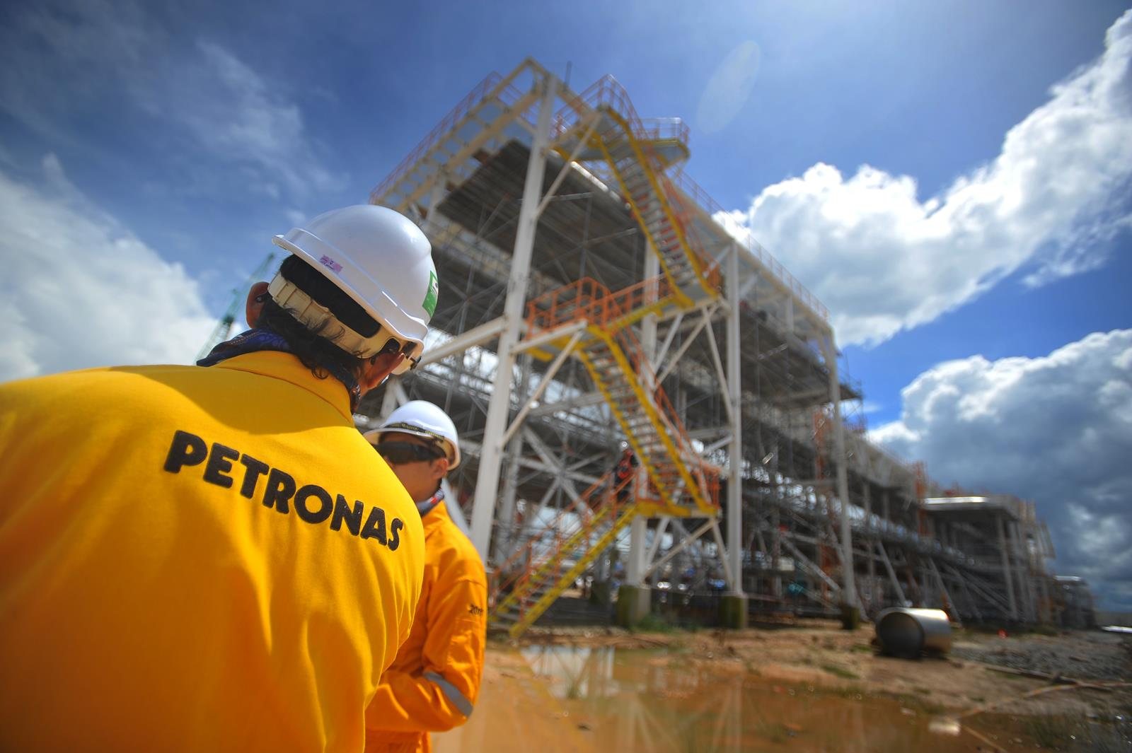 Mimpi Ngeri Buat Semua Pekerja Petronas!