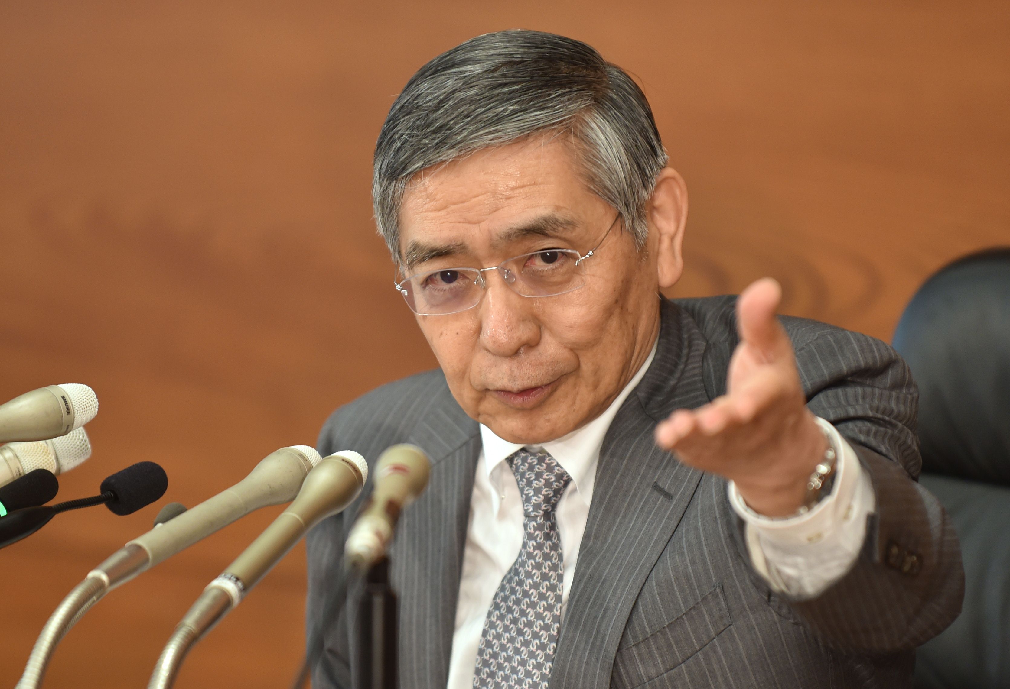 Kenyataan Kuroda Ini Memadamkan Spekulasi Yang Melanda Bank Pusat Jepun!