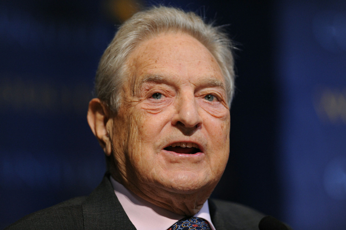 Penggunaan “Helicopter Money” yang dicadangkan George Soros Bukan Idea Bijak Bagi Menteri Kewangan Ini
