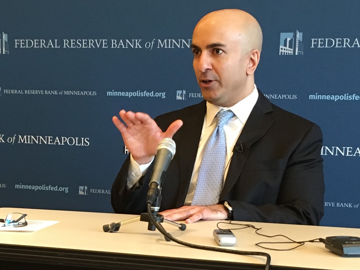 Fed Kashkari: Bank Pusat Akan Membuat Kesilapan Jika Terus Menaikkan Kadar Faedah