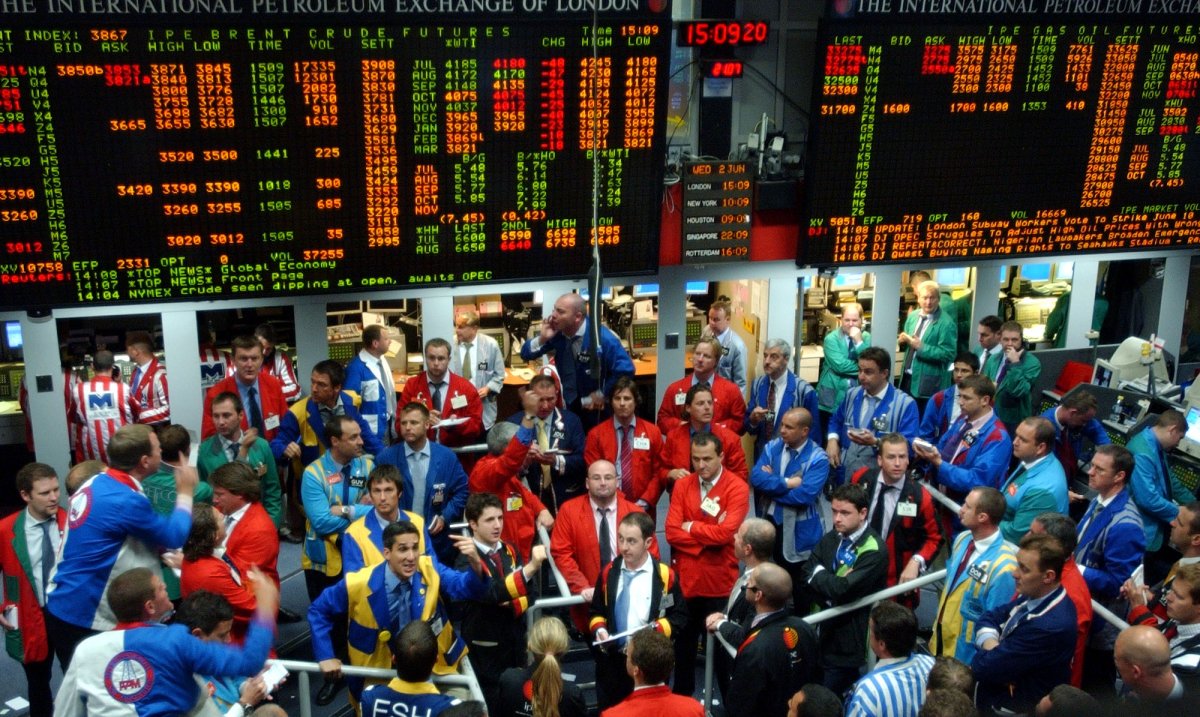 US Dolar Kekal Positif, Emas Naik & Minyak Mentah Disokong Permintaan China