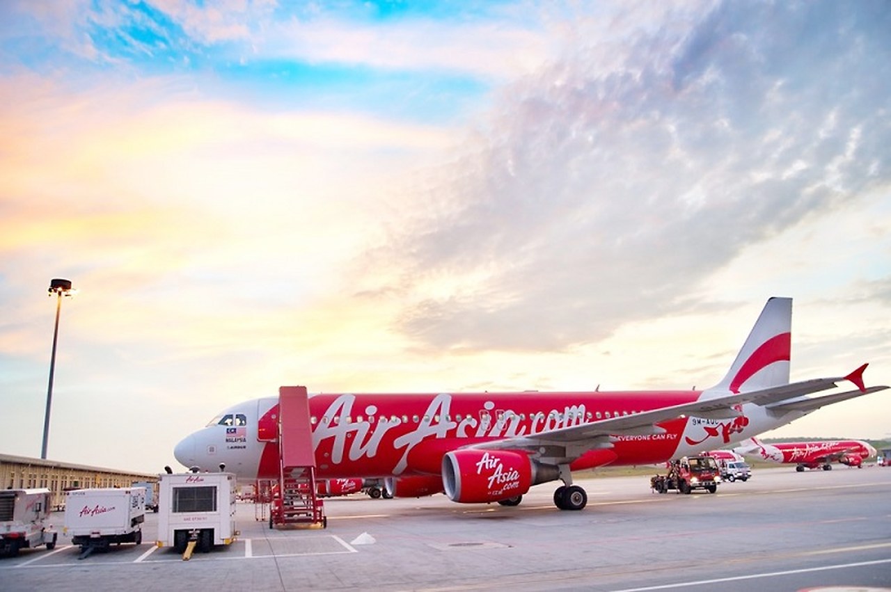 AirAsia Dan AirAsia X Didenda RM200,000!