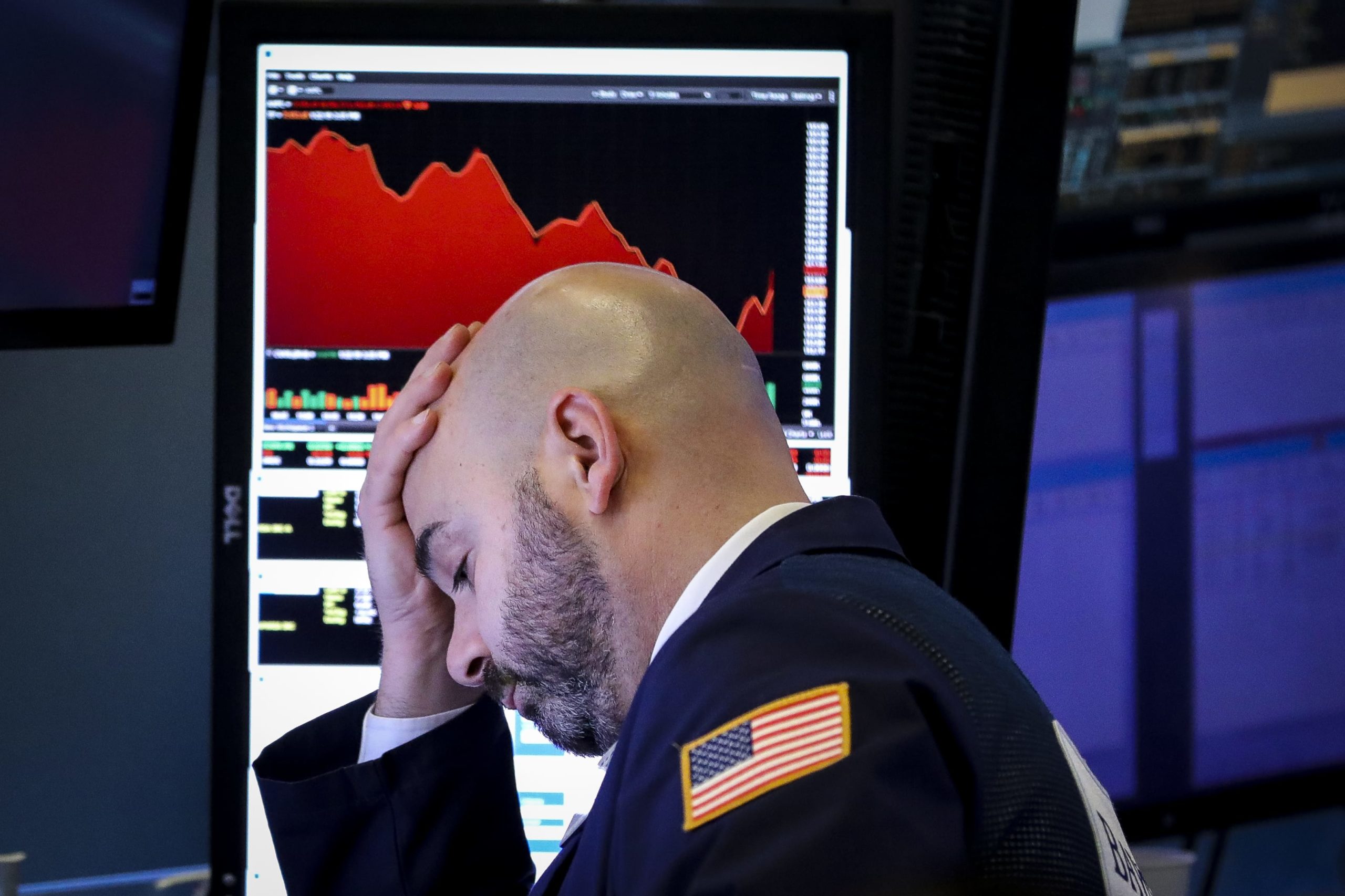 Saham Global ‘Berdarah’ Lagi, Sekatan Perjalanan Dari Eropah Bantutkan Aktiviti Ekonomi Dunia?
