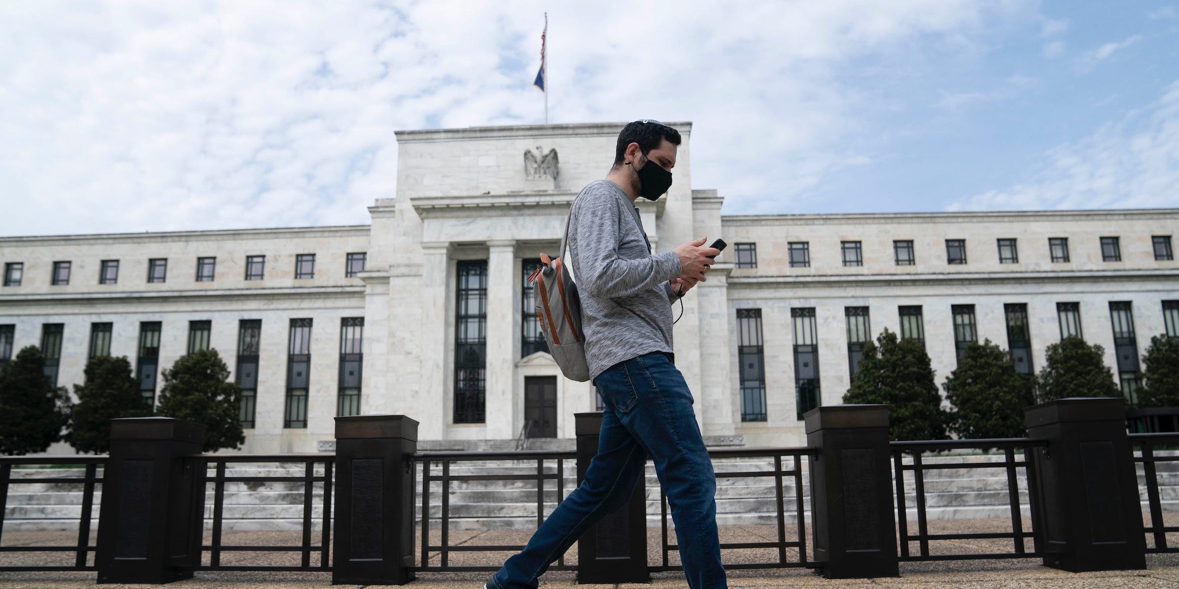 Minit FOMC : Ketidakpastian COVID-19 Boleh Bantutkan Pemulihan Ekonomi