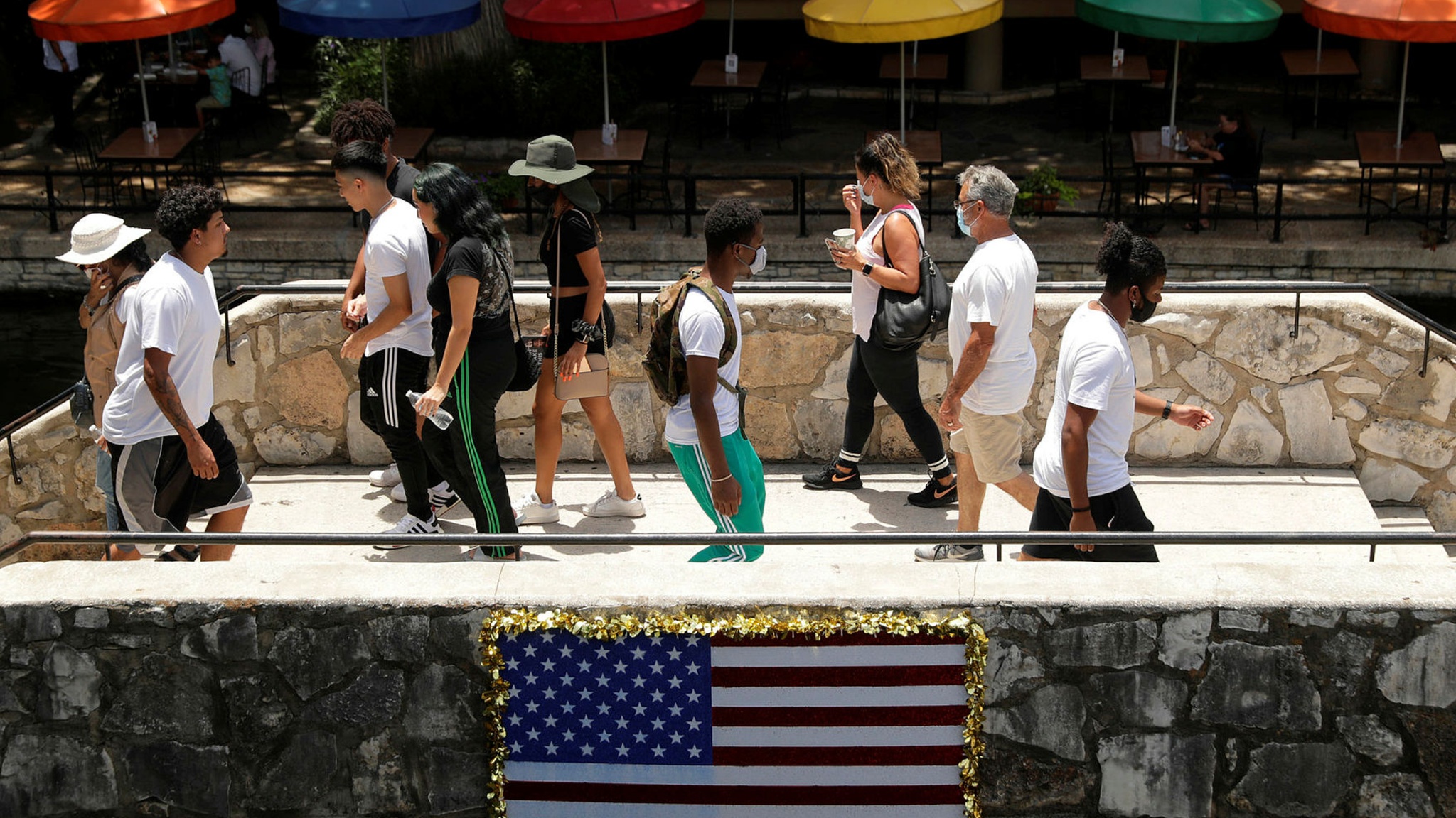 Angka Sebenar Rakyat Amerika Dijangkiti Coronavirus Mungkin Lebih 20 Juta!