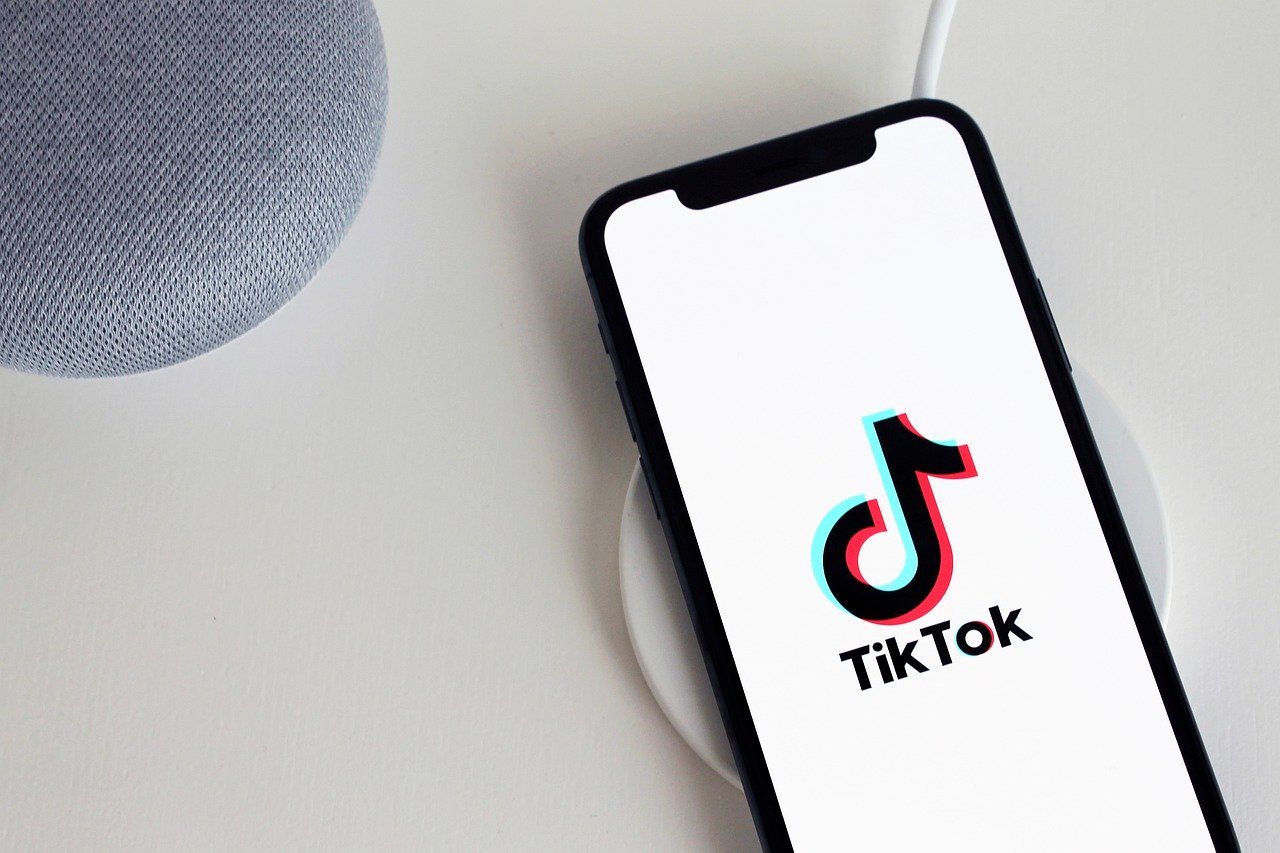 TikTok Pikat Pekerja Google Dan Facebook, Ada Muslihat Tersembunyi!