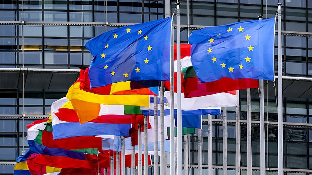 Cun! EU Dah Setuju Luluskan Perjanjian Brexit