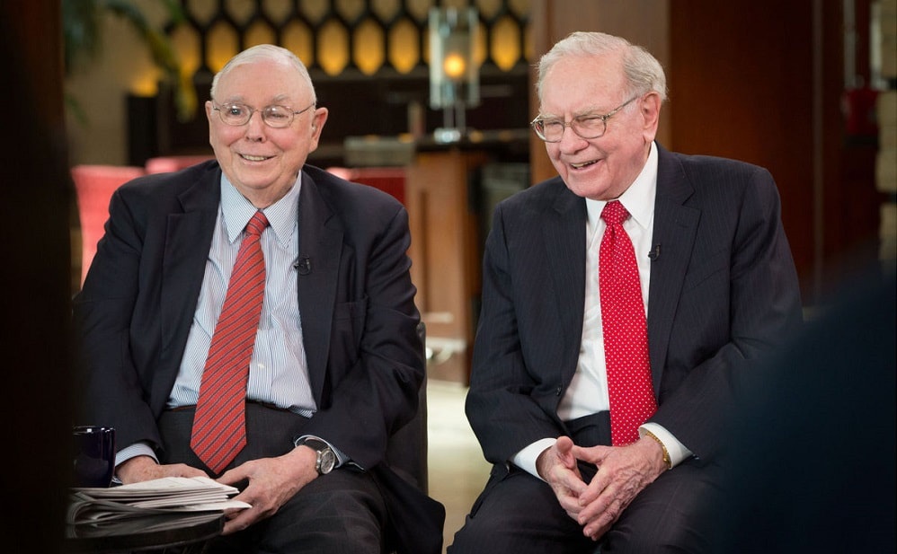 Orang Kanan Warren Buffett Sokong China Haramkan Penggunaan Kripto!