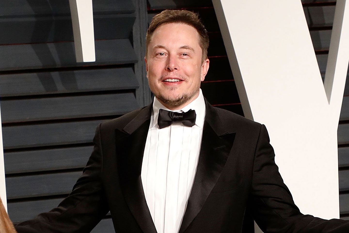 Tahun Baru Hidup Baru, Elon Musk Ada Teman Wanita Baru!