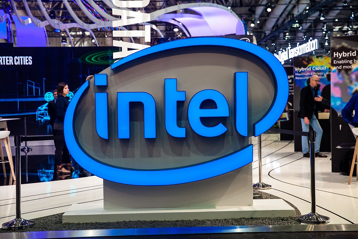 Kenapa Tak Buat Dari Awal Lagi? Intel Kini Sekat Rusia Sepenuhnya