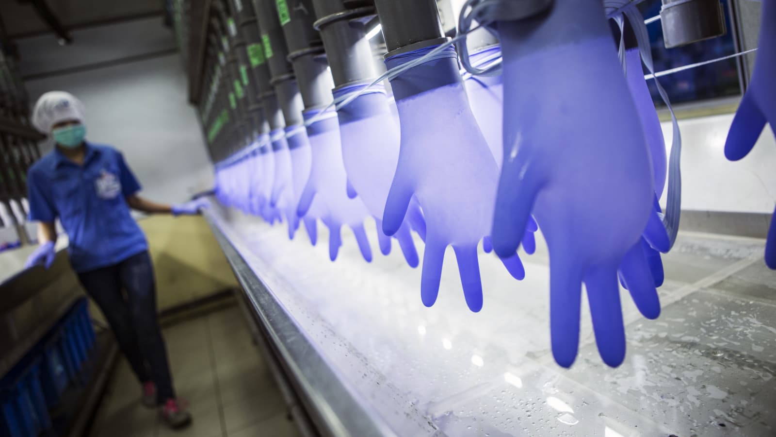 Varian Omicron Baru Cetus Lonjakan Saham Sarung Tangan Getah